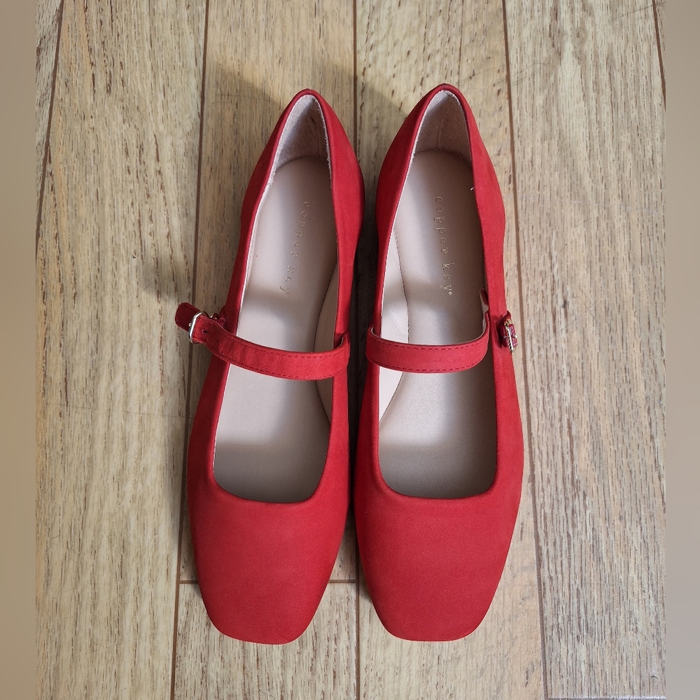 Copper Key Red Mary Jane Flats Size 7M